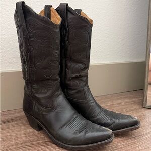 OLD WEST WOMEN'S CLASSIC BLACK VINEYARD SNIP TOE COWBOY BOOT